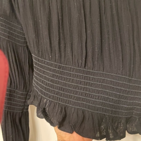 New - RUCHED RUFFLED BLOUSE - Picture 4 of 6